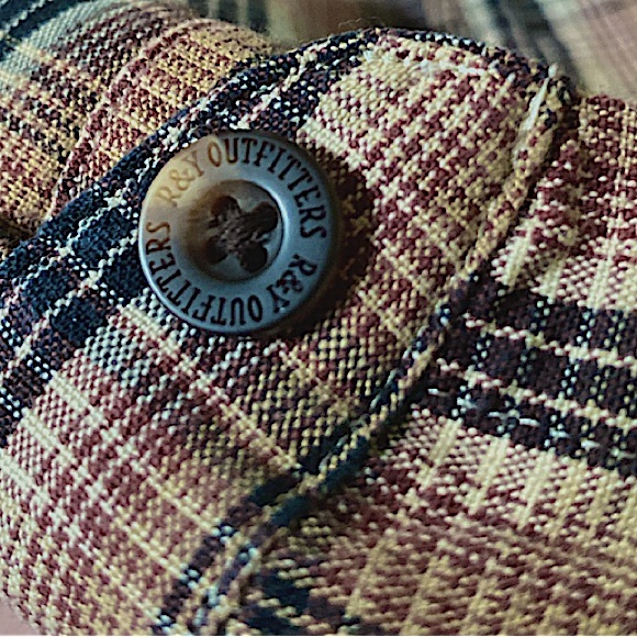 ROUNDTREE & YORKE OUTFITTERS Button Down Shirt Size M - Picture 5 of 8